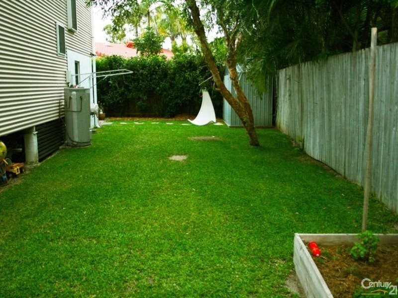 35 Newfield Street, Sunrise Beach QLD 4567