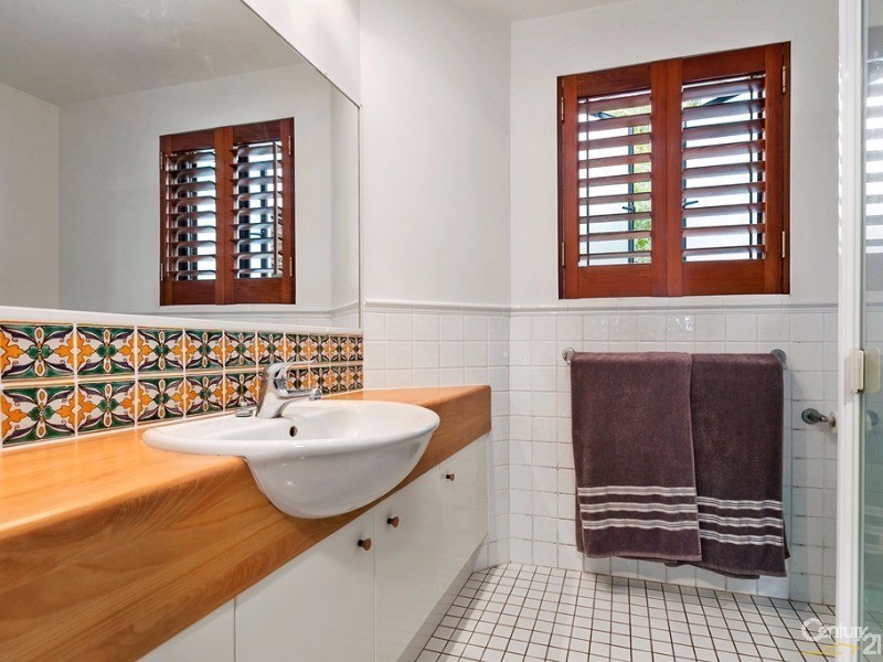 2/20 Henderson Street, Sunshine Beach QLD 4567