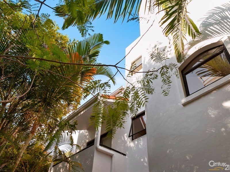 2/20 Henderson Street, Sunshine Beach QLD 4567