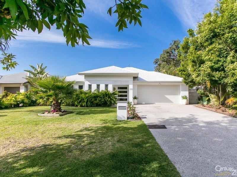 145 The Avenue, Peregian Springs QLD 4573