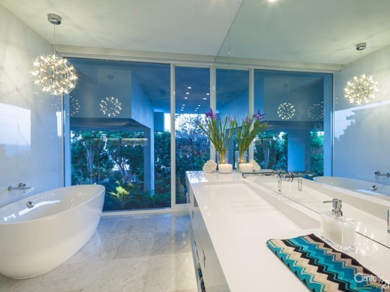 26 McAnally Drive, Sunshine Beach QLD 4567