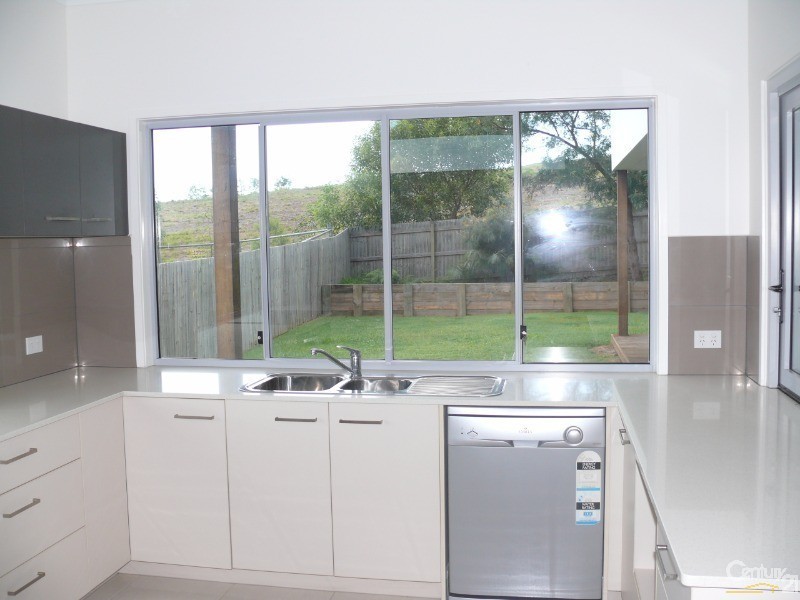 7 Tea Tree Grove, Peregian Springs QLD 4573