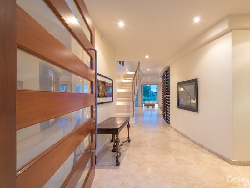 27 Mossman Court, Noosa Heads QLD 4567