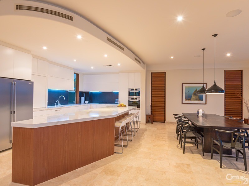 27 Mossman Court, Noosa Heads QLD 4567