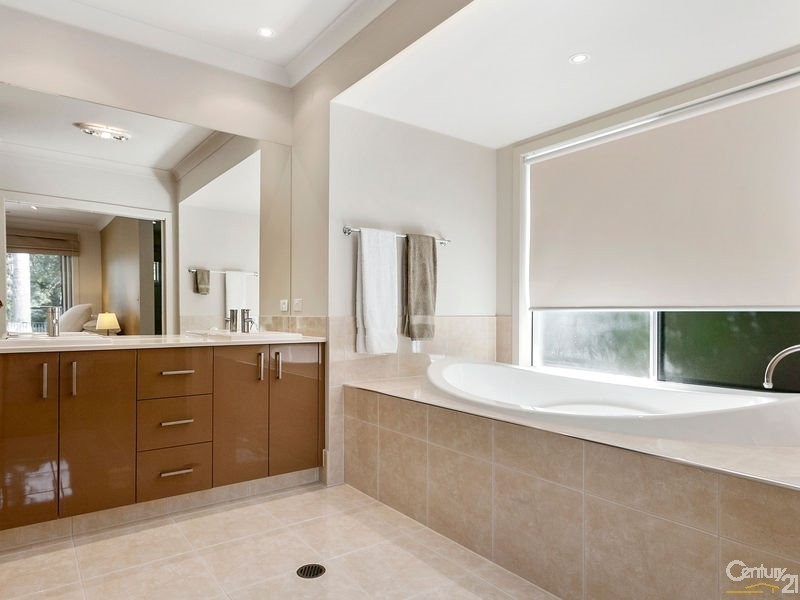 34 Lakeside Drive, Peregian Springs QLD 4573