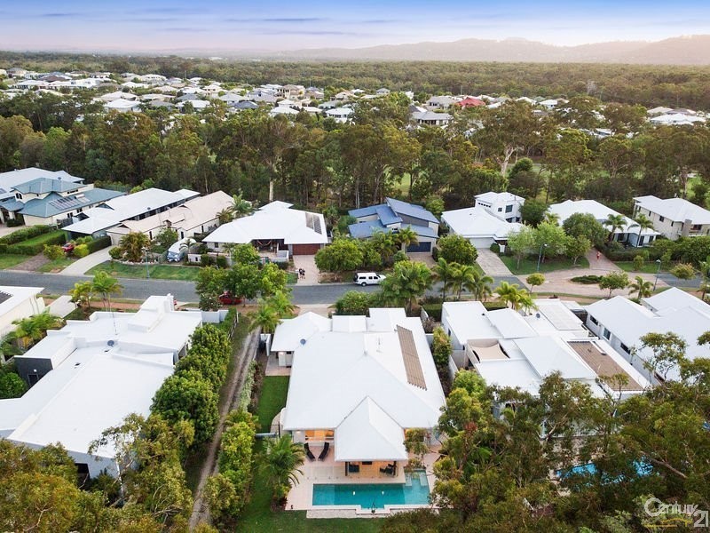 34 Lakeside Drive, Peregian Springs QLD 4573