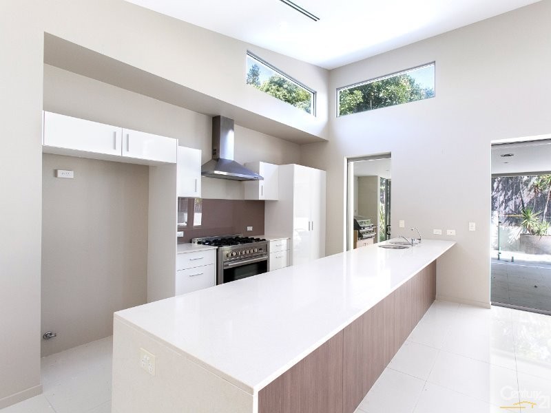 2 Glen Abby Avenue, Peregian Springs QLD 4573