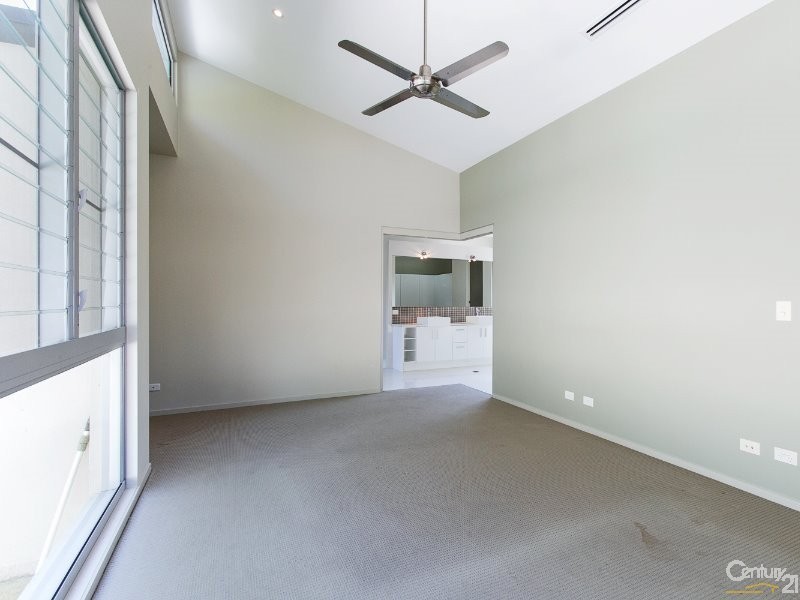 2 Glen Abby Avenue, Peregian Springs QLD 4573