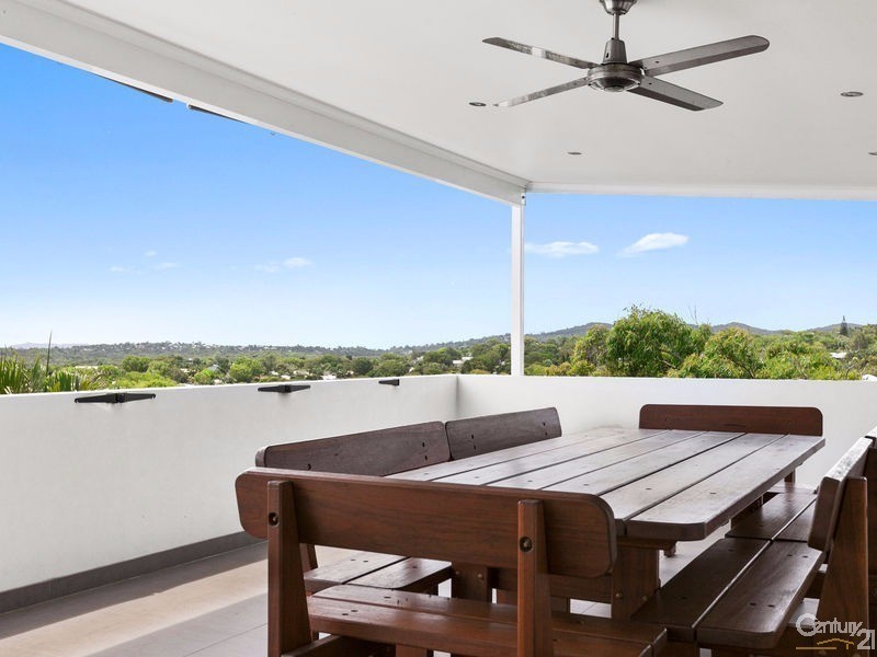 20 Seafarer Court, Castaways Beach QLD 4567