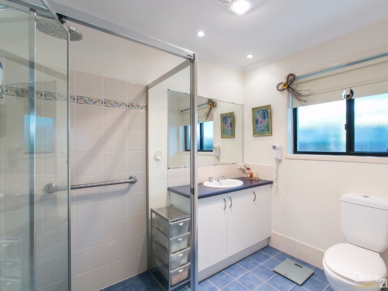 8 Longwood Drive, Peregian Springs QLD 4573