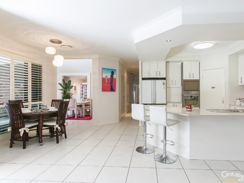 15 Parkwood Place, Peregian Springs QLD 4573