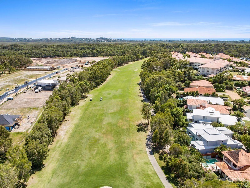 215 Balgownie Drive, Peregian Springs QLD 4573