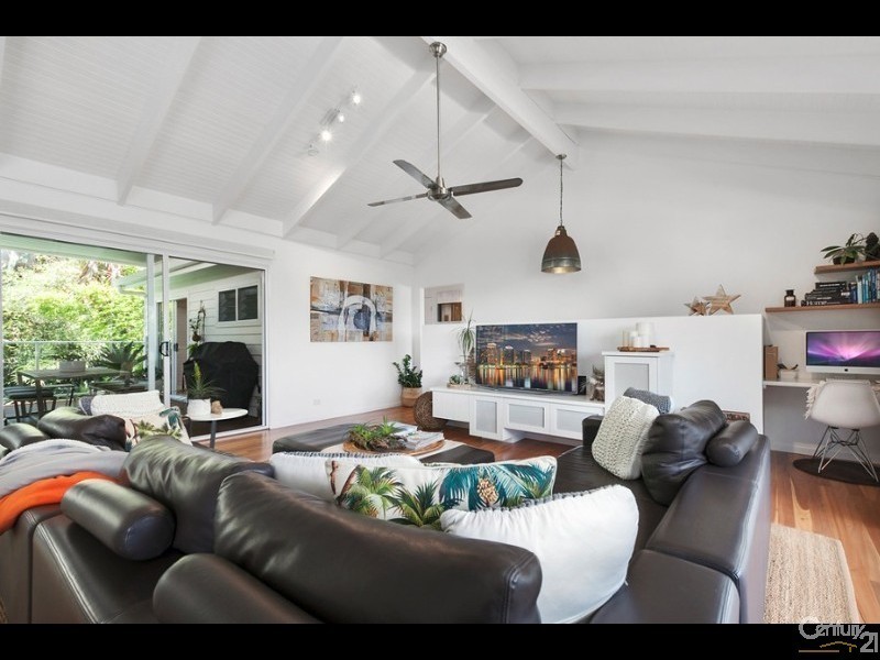 4  Dayspring Street, Sunrise Beach QLD 4567