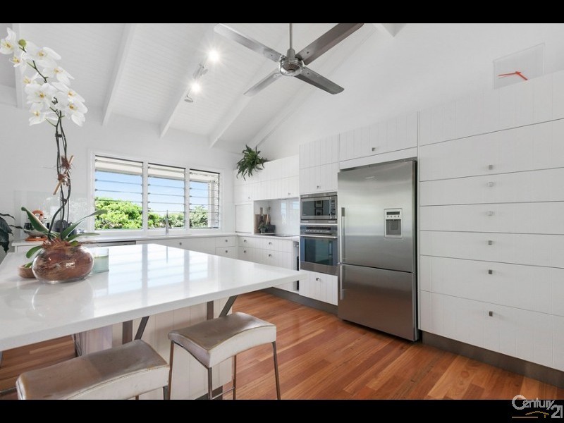 4  Dayspring Street, Sunrise Beach QLD 4567