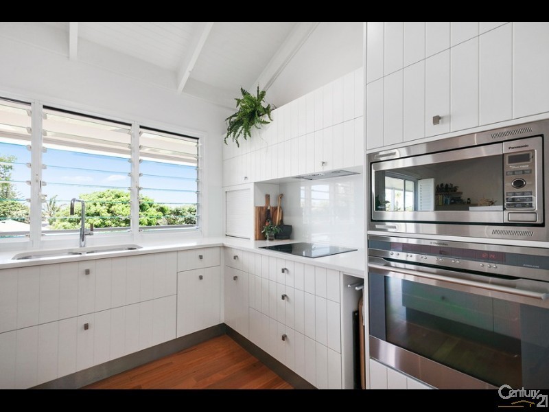 4  Dayspring Street, Sunrise Beach QLD 4567