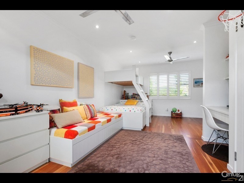 4  Dayspring Street, Sunrise Beach QLD 4567
