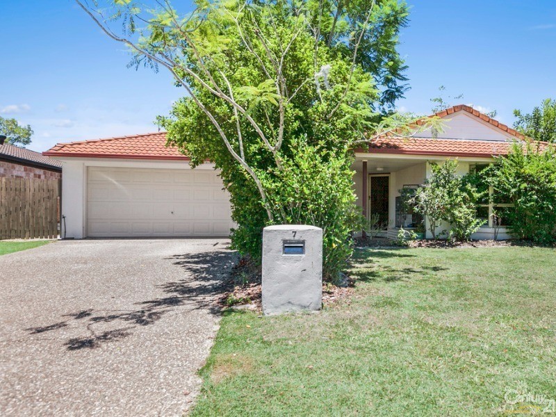 7 Feathertail Court, Tewantin QLD 4565