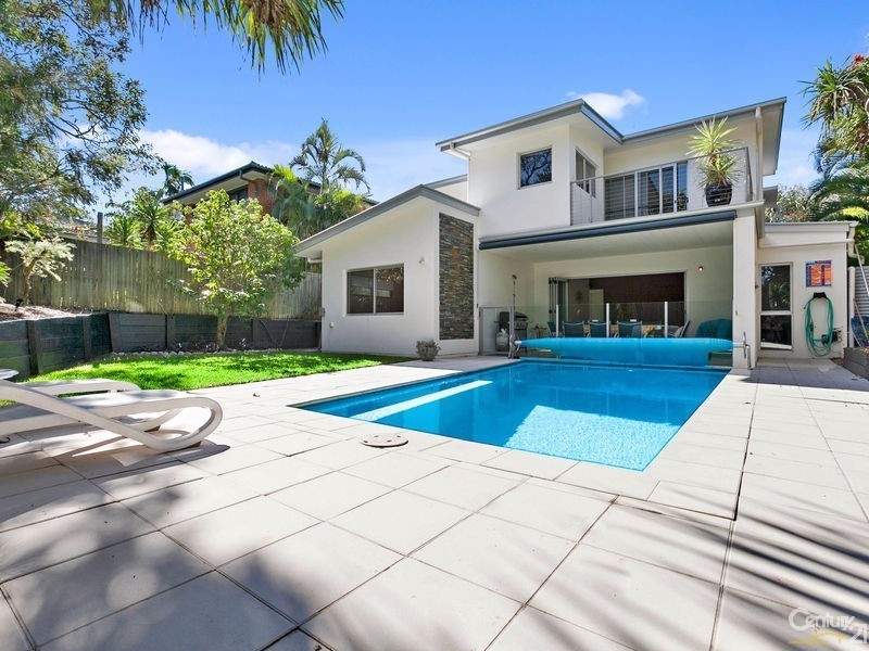 16 Ross Crescent, Sunshine Beach QLD 4567