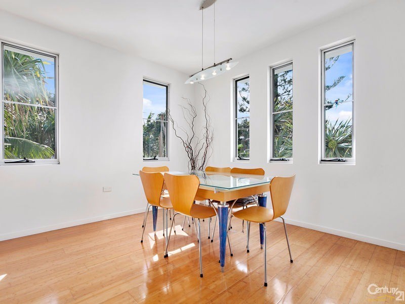 16 Ross Crescent, Sunshine Beach QLD 4567