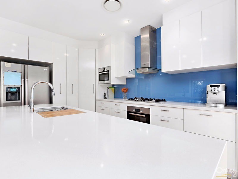16 Ross Crescent, Sunshine Beach QLD 4567