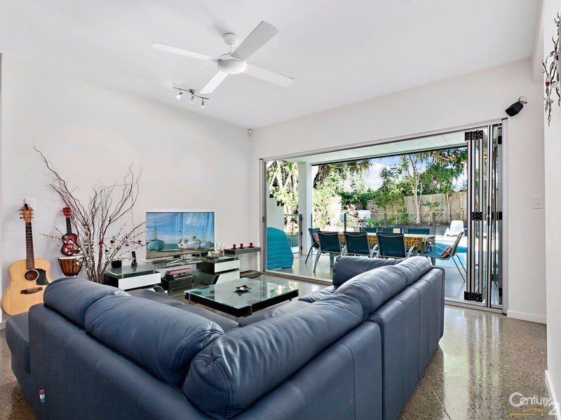 16 Ross Crescent, Sunshine Beach QLD 4567