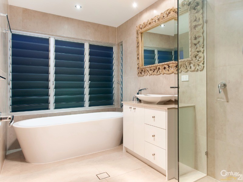 5 Bryan Street, Sunshine Beach QLD 4567