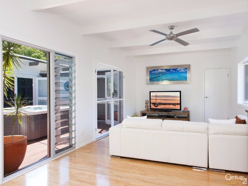 37 Weyba Street, Sunshine Beach QLD 4567