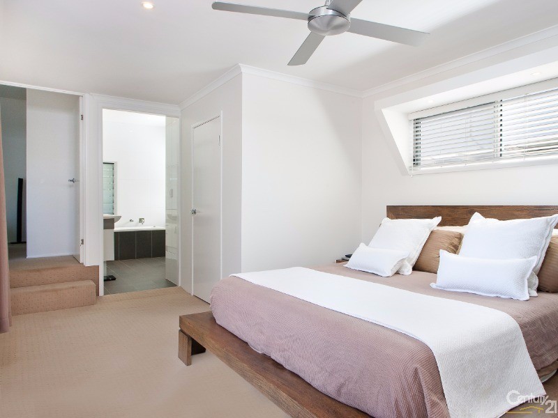 37 Weyba Street, Sunshine Beach QLD 4567