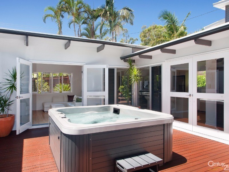 37 Weyba Street, Sunshine Beach QLD 4567