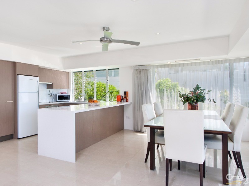 1 / 16 ‘Casablanca’ Henderson Street, Sunshine Beach QLD 4567