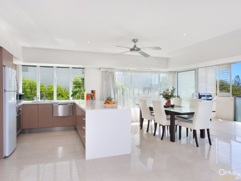 1 / 16 ‘Casablanca’ Henderson Street, Sunshine Beach QLD 4567