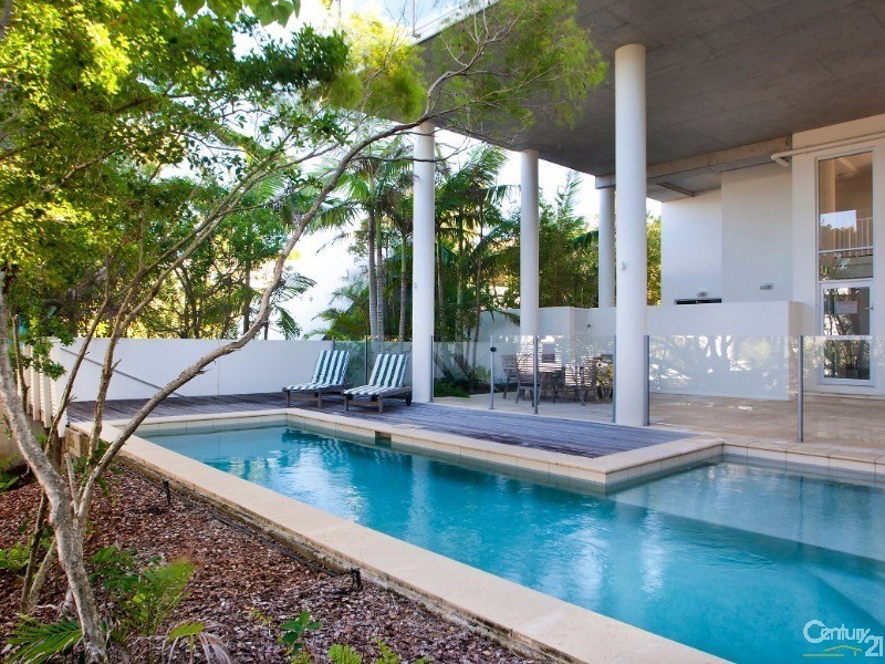 1 / 16 ‘Casablanca’ Henderson Street, Sunshine Beach QLD 4567