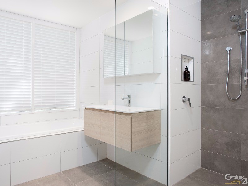 100  Pacific Avenue, Sunshine Beach QLD 4567