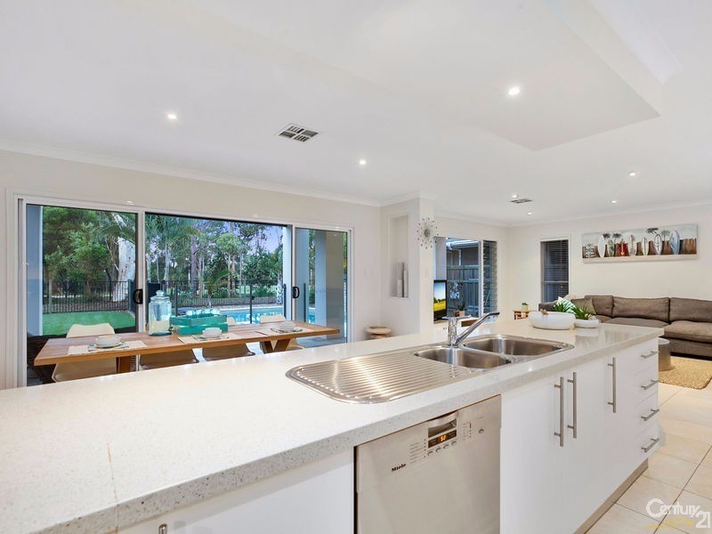 42 Lakeside Drive, Peregian Springs QLD 4573