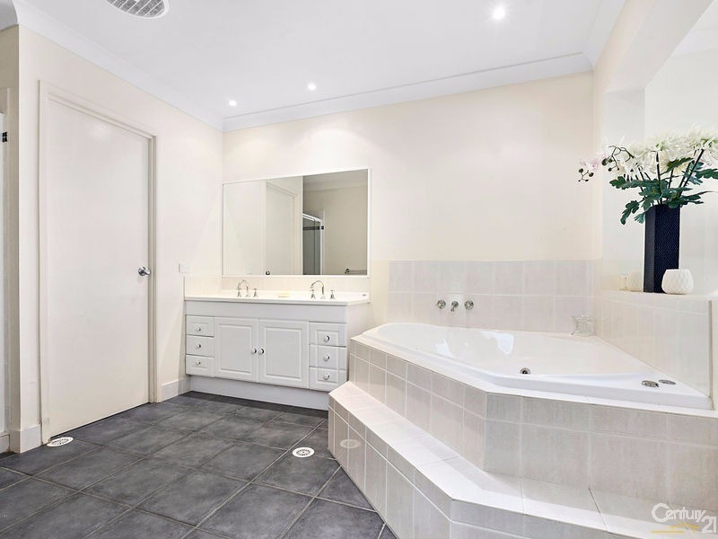 3 Hakea Way, Peregian Springs QLD 4573