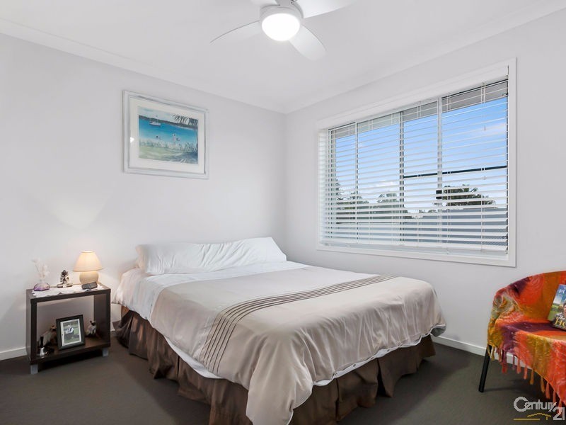 16 Honeyeater Crescent, Peregian Springs QLD 4573