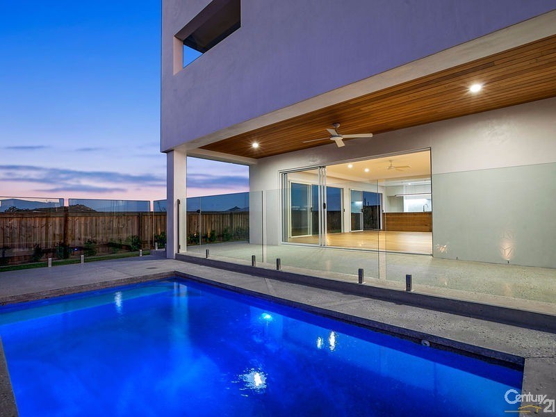 10 Zinnia Place, Peregian Springs QLD 4573