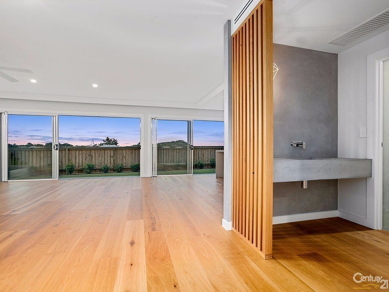 10 Zinnia Place, Peregian Springs QLD 4573