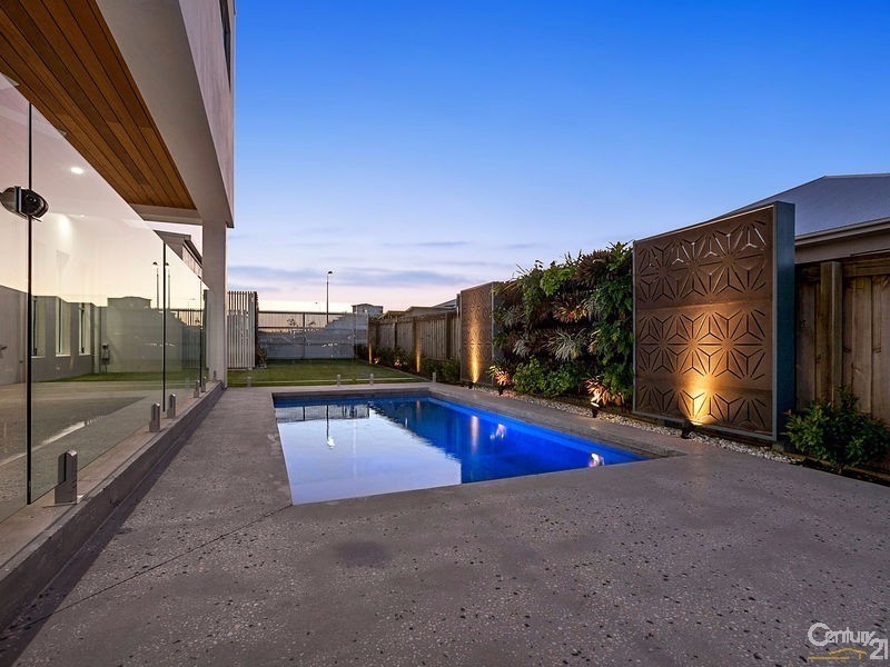 10 Zinnia Place, Peregian Springs QLD 4573