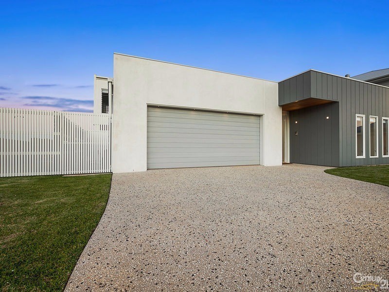 10 Zinnia Place, Peregian Springs QLD 4573