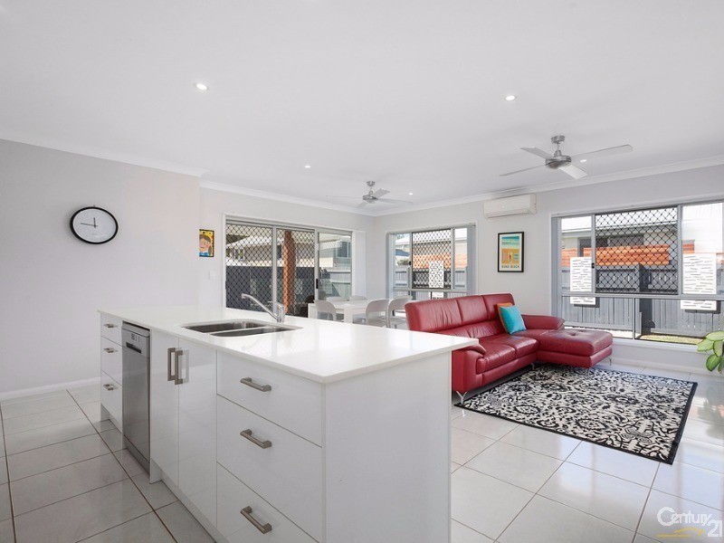 9 Montreal Drive, Peregian Springs QLD 4573