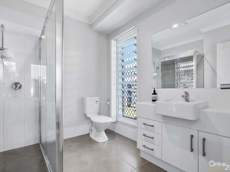 9 Montreal Drive, Peregian Springs QLD 4573