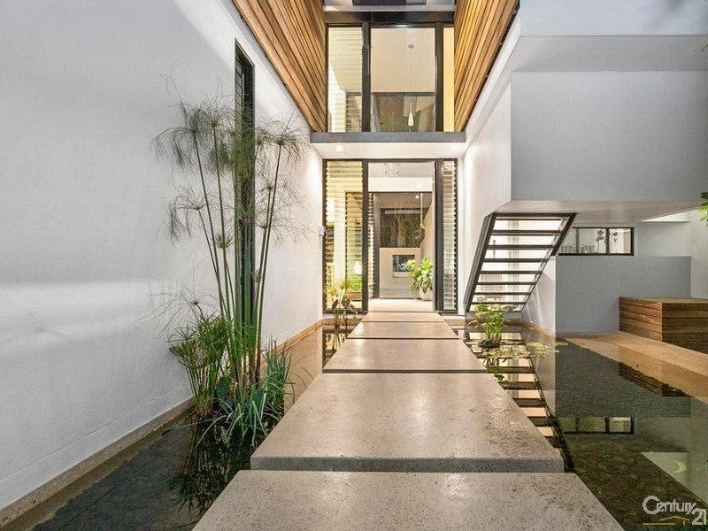 13 Wild Apple Court, Noosa Heads QLD 4567