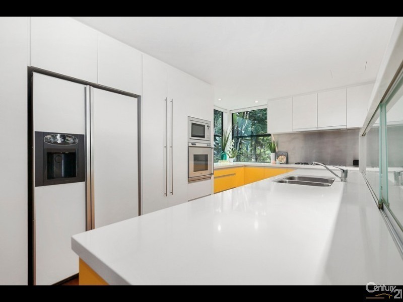 13 Wild Apple Court, Noosa Heads QLD 4567