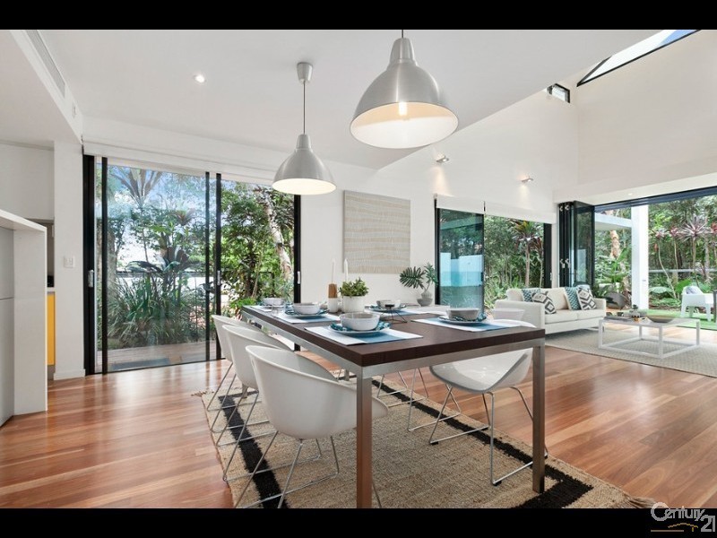 13 Wild Apple Court, Noosa Heads QLD 4567