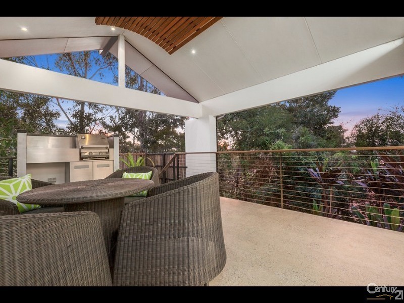 13 Wild Apple Court, Noosa Heads QLD 4567