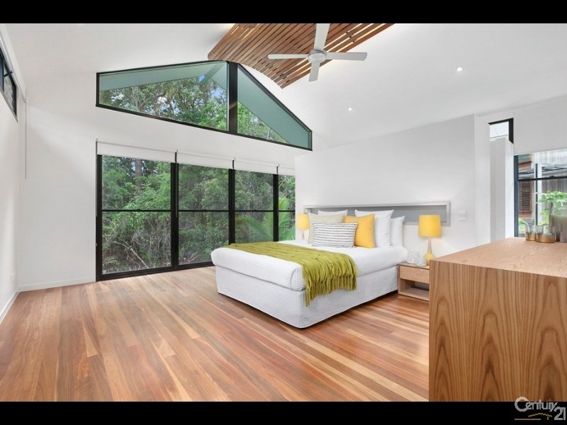 13 Wild Apple Court, Noosa Heads QLD 4567