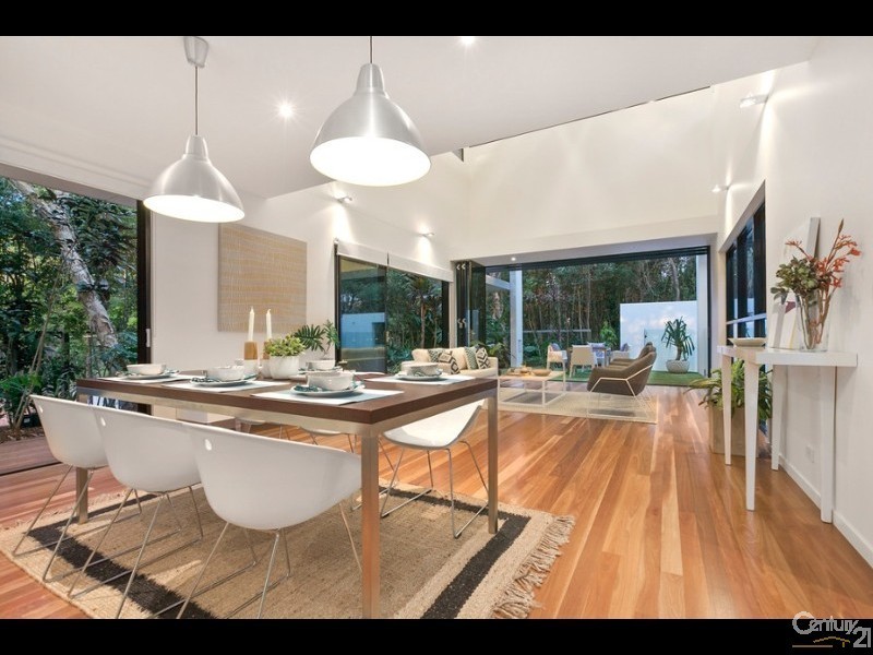 13 Wild Apple Court, Noosa Heads QLD 4567