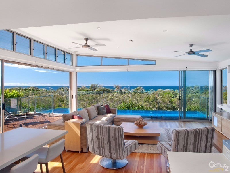 18 Plover Street, Peregian Beach QLD 4573