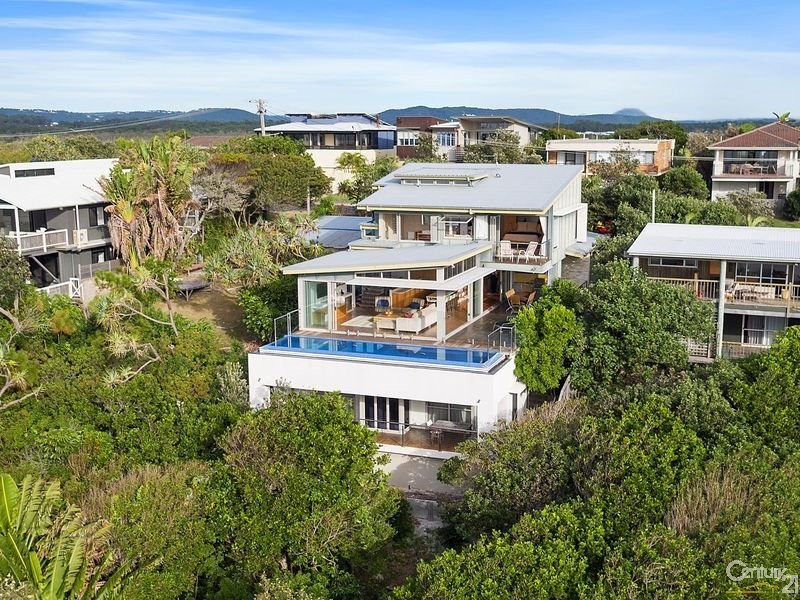 18 Plover Street, Peregian Beach QLD 4573